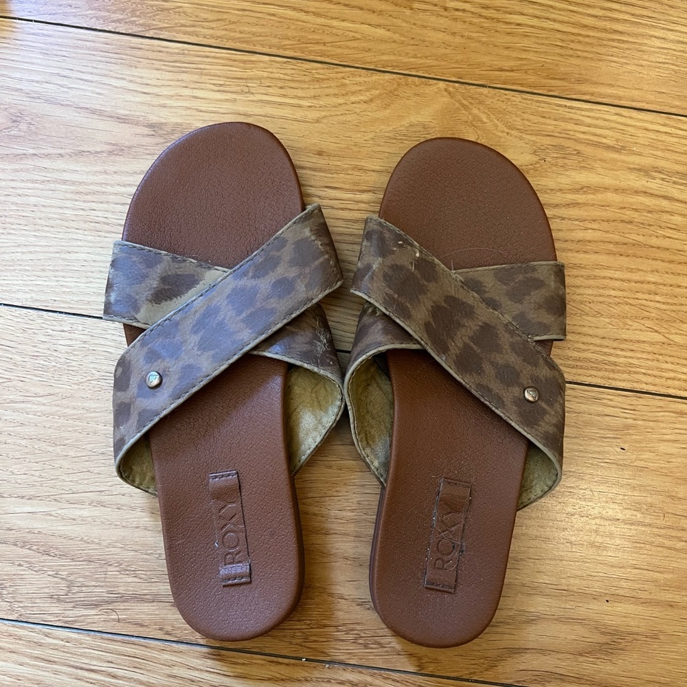 Roxy sandals